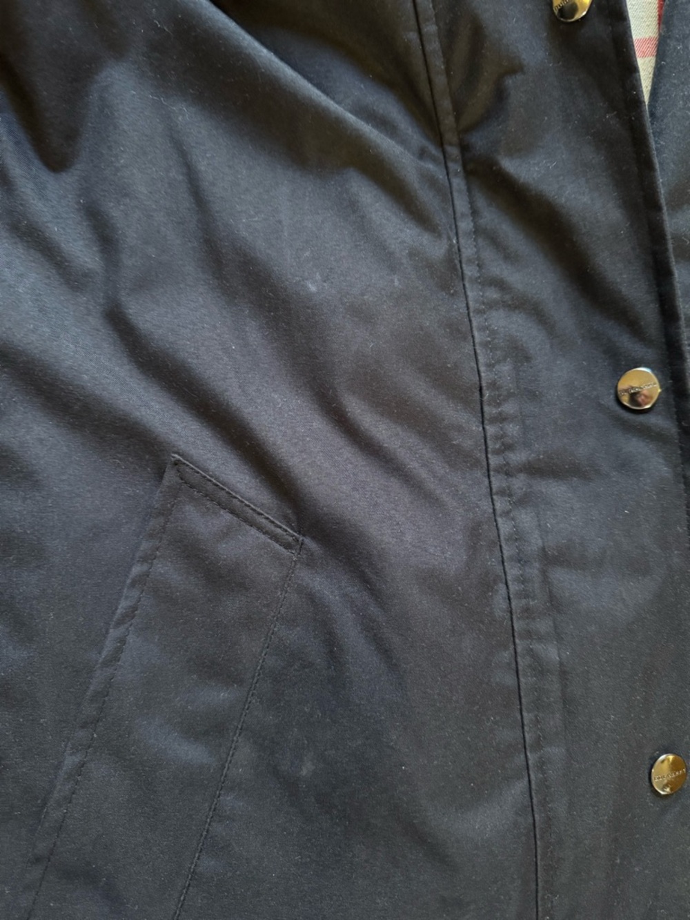 Burberry Women's Hooded Raincoat Jacket in Black - Picture 3 of 5
